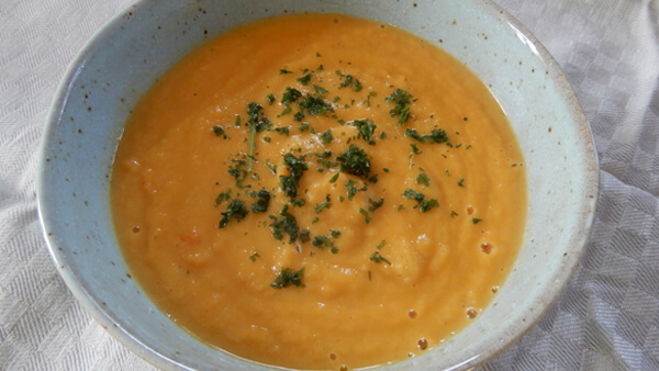 Süßkartoffel-Kohlrabi-Suppe